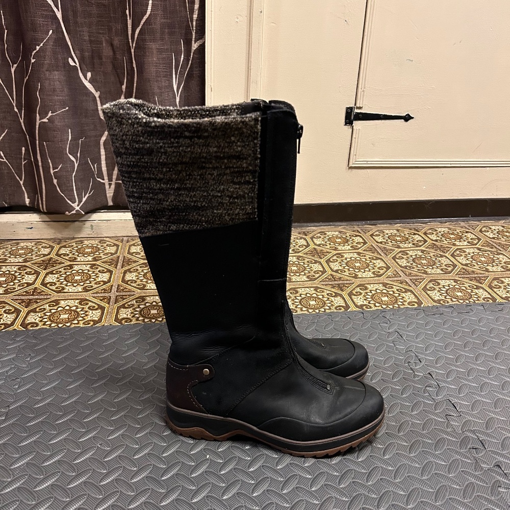 Merrell Women's Eventyr Cuff Tall Black Nubuck Waterproof Boots Size 10 (J42366)